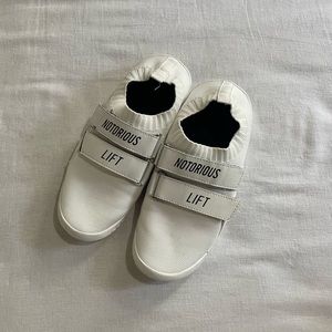 Notorious lift sumo sole gen 1 pure white